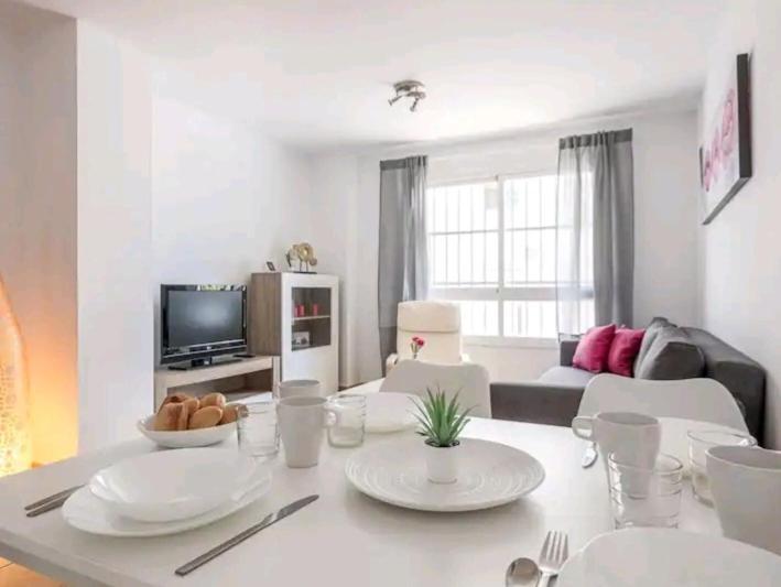 Apartamento Con Patio Y Piscina Cerca De Sevilla La Algaba Bagian luar foto